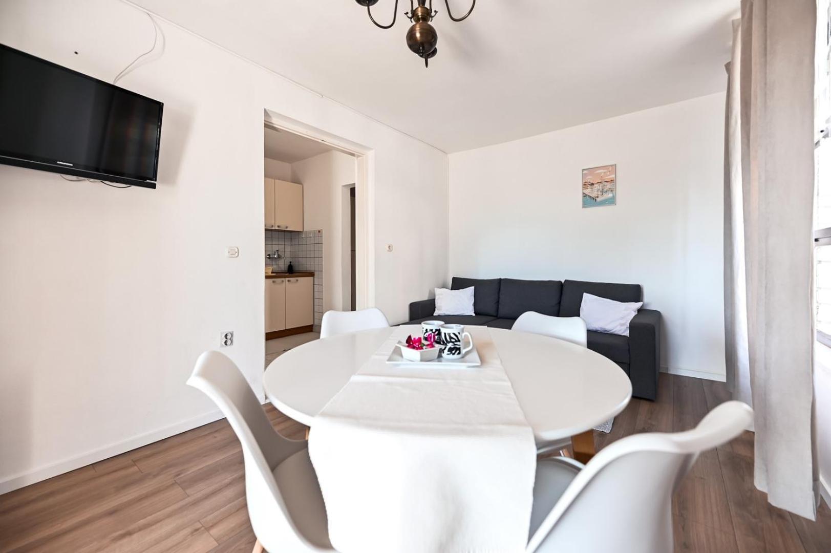 Apartment Rajna Biograd Na Moru Ngoại thất bức ảnh