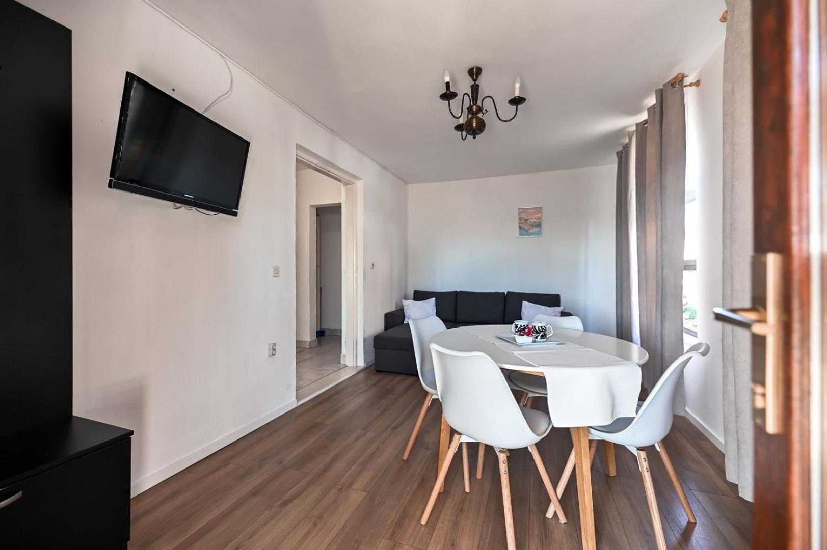Apartment Rajna Biograd Na Moru Ngoại thất bức ảnh