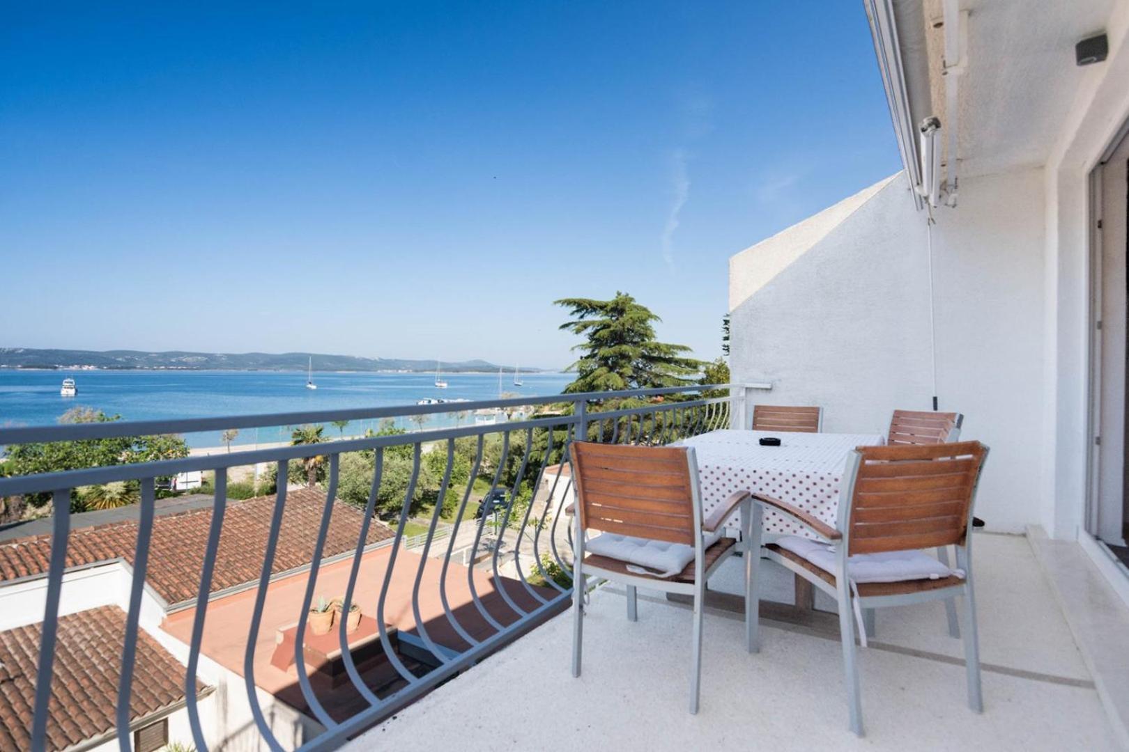 Apartment Rajna Biograd Na Moru Ngoại thất bức ảnh